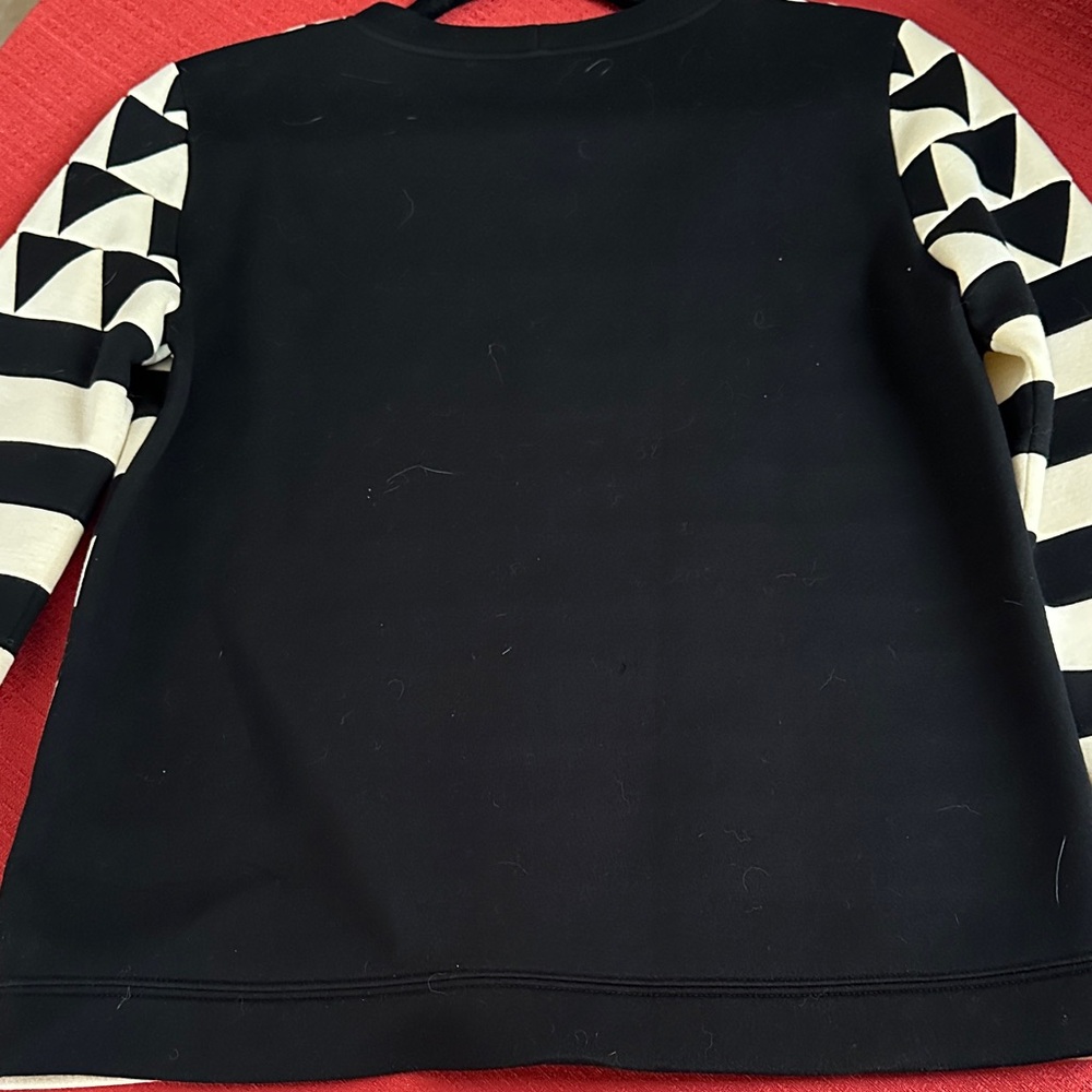 Valentino Black and White Crew Neck Sweater with Geometric Patterns - Picture 5 of 5